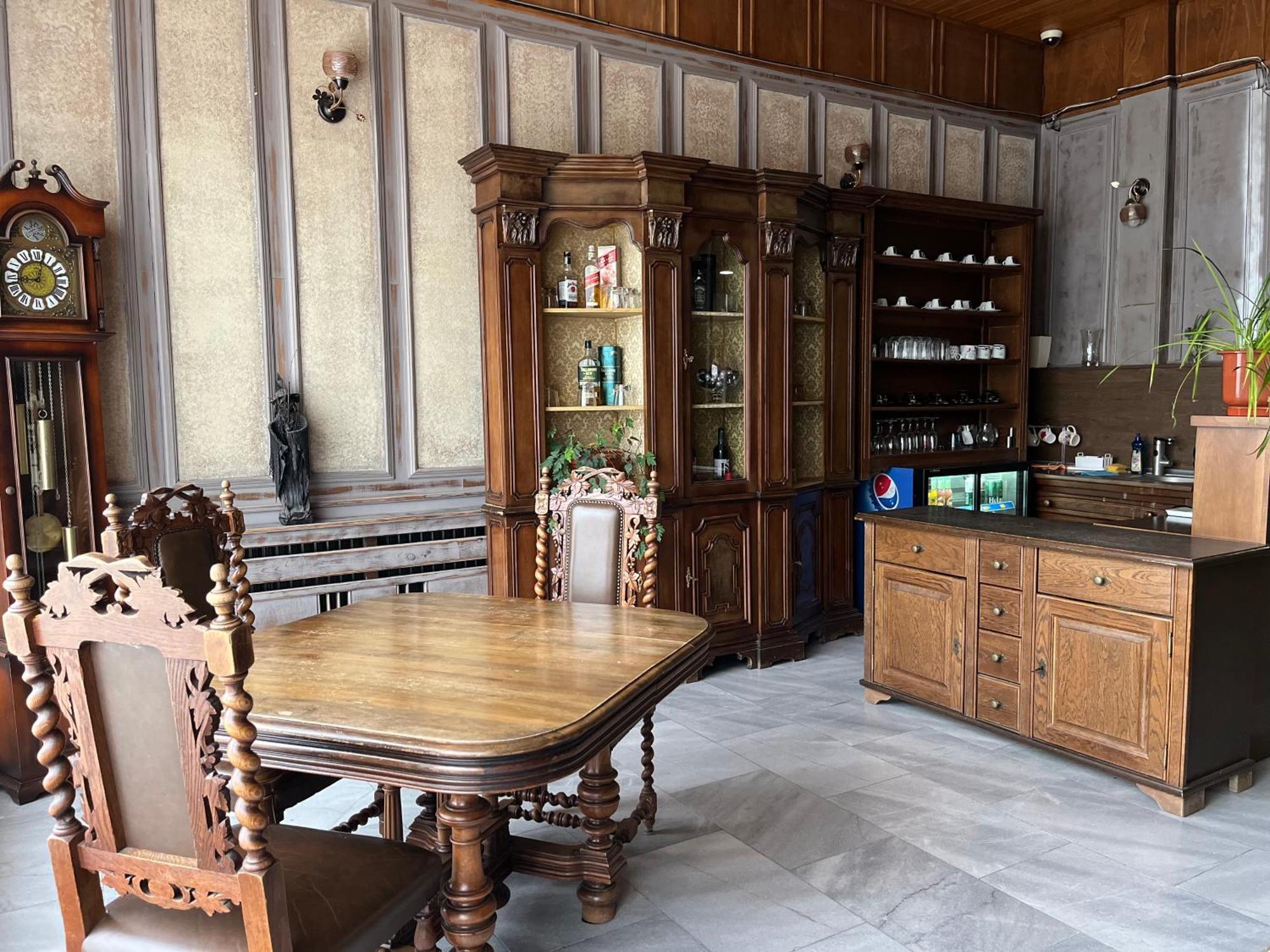 Park Hotel Ivailo Veliko Tŭrnovo Eksteriør bilde