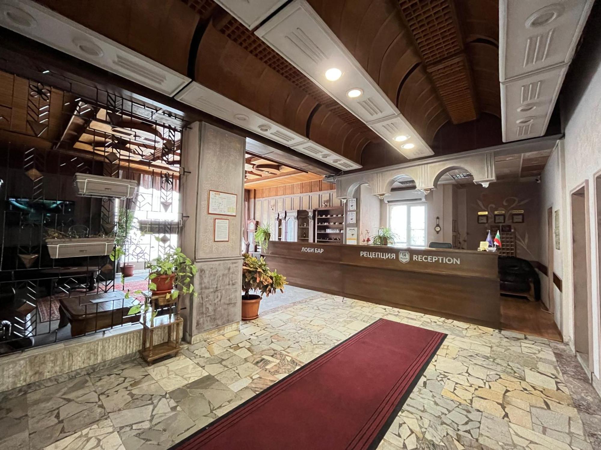Park Hotel Ivailo Veliko Tŭrnovo Eksteriør bilde