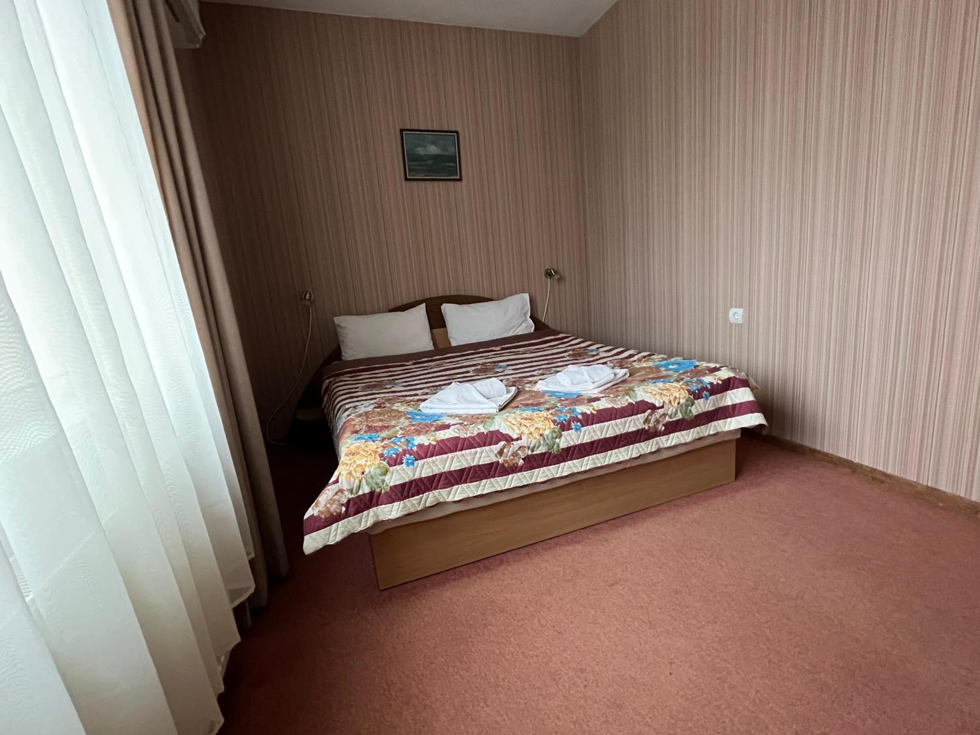 Park Hotel Ivailo Veliko Tŭrnovo Rom bilde